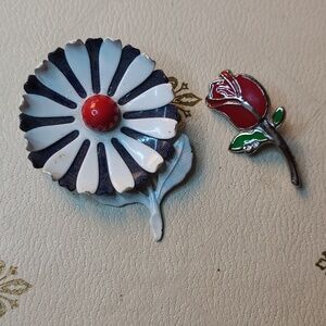 Vintage 70's Small Flower & 80's Enamel Rose Brooch Lot